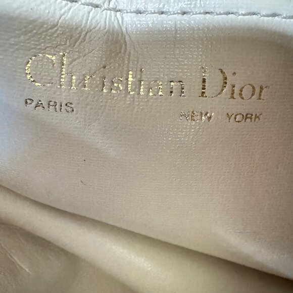 ❤️❤️SOLD!❤️❤️CHRISTIAN DIOR Authentic Vintage Round Lambskin Leather Crossbody - Picture 4 of 13